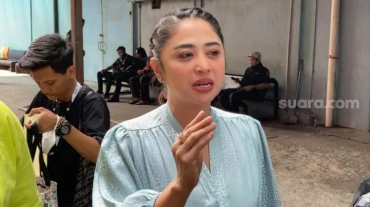 Dewi Perssik Buka Suara, Heran dengan Fans Leslar yang Menghina Kiky Saputri: Buzzer Cari Makan?