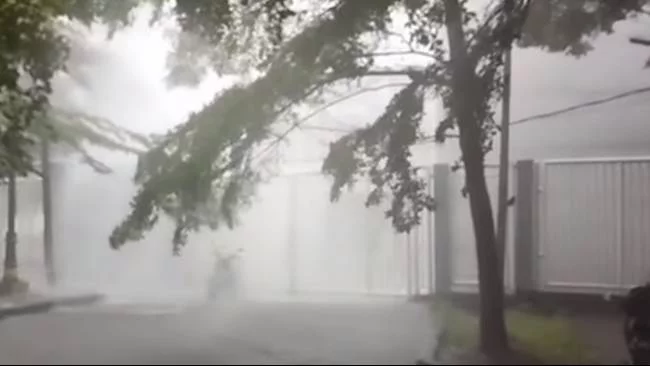 Peristiwa "Air Terjun dari Langit" di Bekasi Terungkap, Ini Penjelasan BMKG