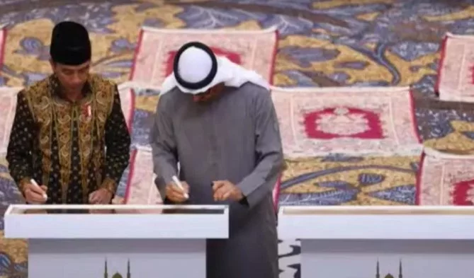 5 Peristiwa Kemarin, Masjid Raya Sheikh Al Zayed Telah Diresmikan Hingga Kementerian EPKM Peringati Hari Kesehatan Mental Dunia