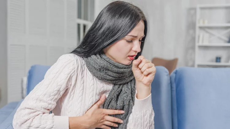 Anak-Anak dan Lansia Miliki Risiko Pneumonia Lebih Tinggi, Kenali Penyebabnya