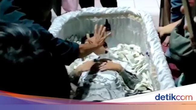 Cerita Tetangga Saat Dengar Kabar Urip Saputra 'Meninggal Hidup Lagi'