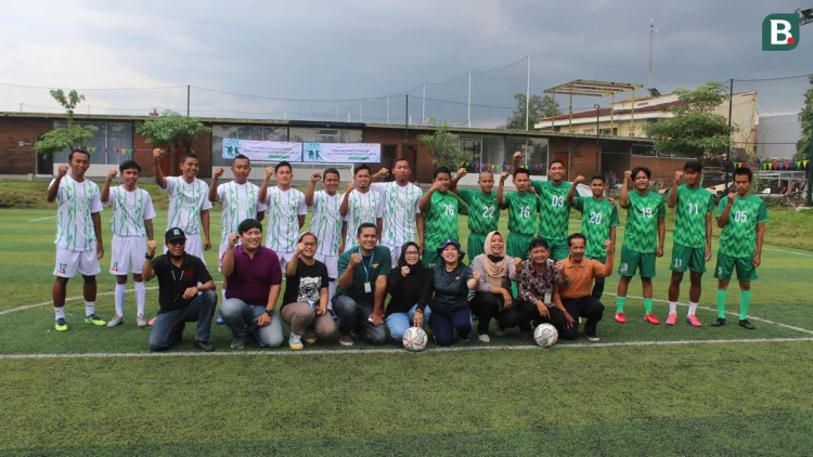Sambut Hari Disabilitas Internasional, Pemain PSS Ikuti Fun Football Bersama Penyandang Disabilitas Mental