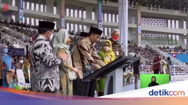 Saat Puan, Ganjar hingga Prabowo Satu Lokasi Dampingi Jokowi