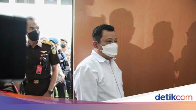 10 Polisi Bakal Bersaksi di Sidang Kuat Ma'ruf dan Bharada E Hari Ini