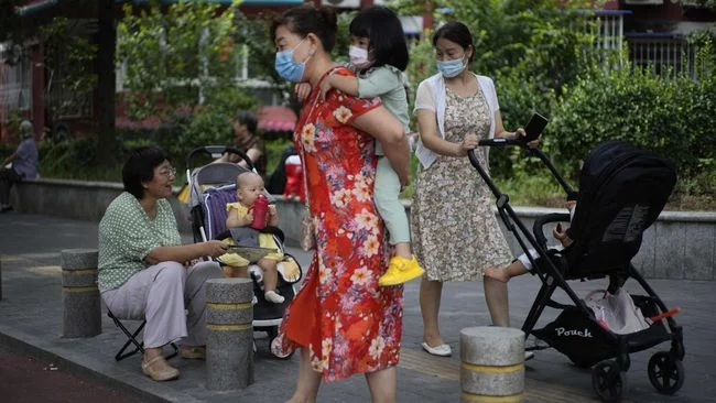Resesi Seks China Makin Nyata, Populasi Menyusut di 13 Provinsi