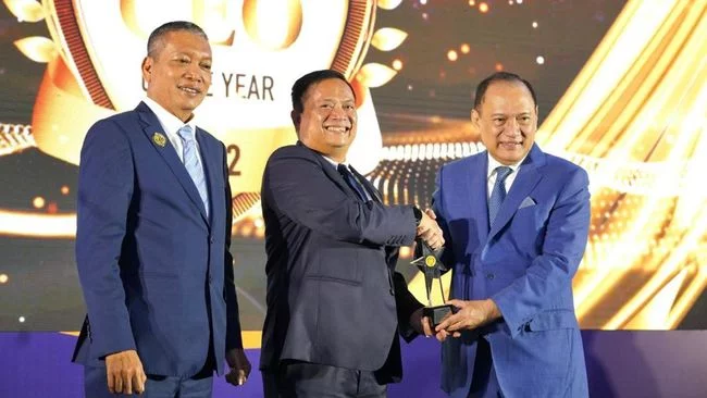 BOS PT PNM Arief Mulyadi Raih Penghargaan Award CEO Of The Year