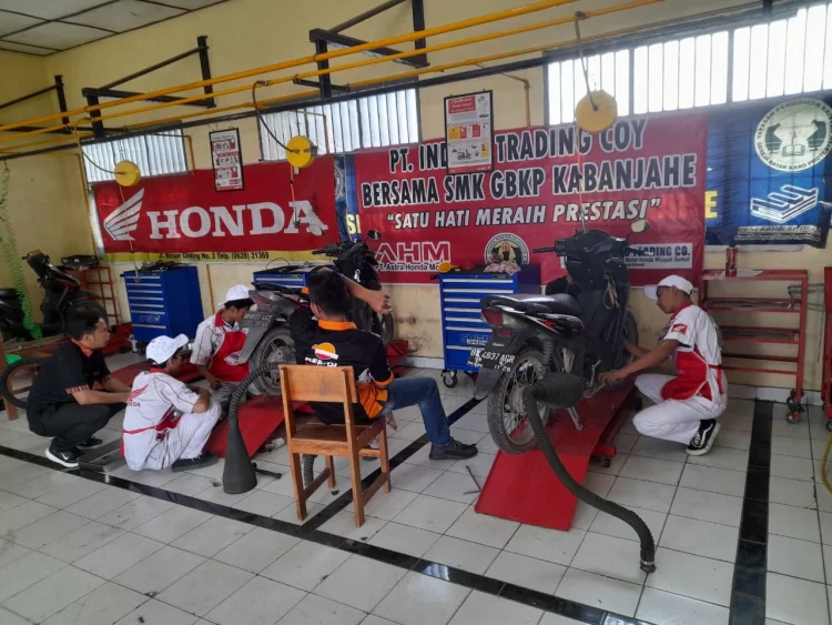 Honda Asah Skill Pelajar Jurusan Otomotif