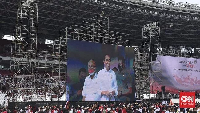 Jokowi: Pemimpin Duduk Manis di AC Dingin Istana Jangan Dipilih