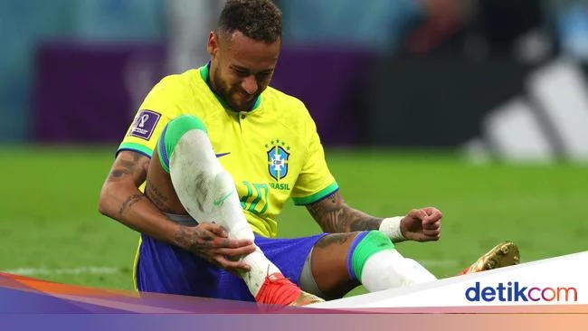 Raphinha: Orang-orang Brasil Ingin Kaki Neymar Patah