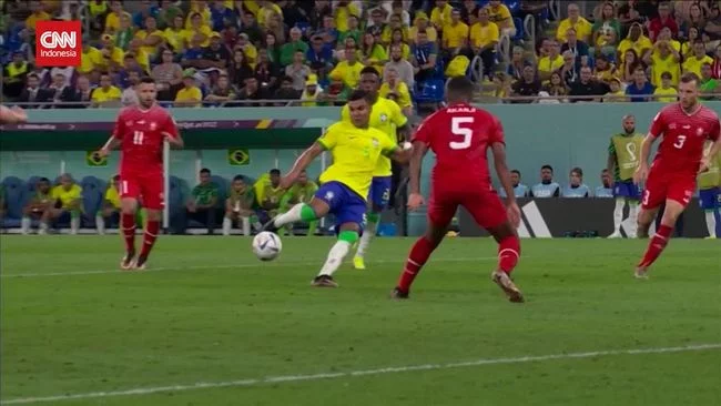 VIDEO: Gol Gila Casemiro, Brasil ke 16 Besar Usai Bungkam Swiss