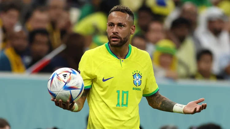 Ada Neymar Jadi-Jadian Di Tribun Laga Brasil Vs Swiss! Fans, Sekuriti Bahkan Media Dibikin Terkecoh