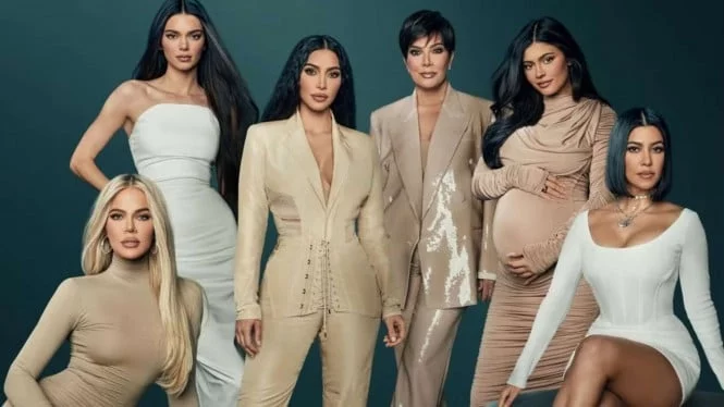 Keluarga Kardashian Rapat di Studio Usai Kim dan Kanye Resmi Bercerai