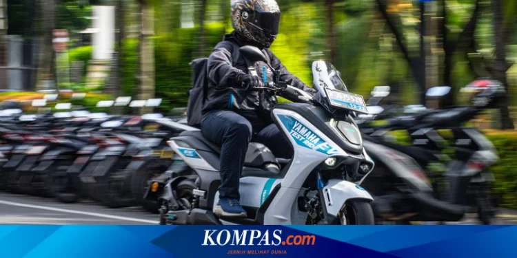 [POPULER OTOMOTIF] Luhut Sebut Insentif Pembelian Motor Listrik Rp 6,5 Juta Per Unit | Mengulas Interior New Xpander Cross, Apa yang Baru?