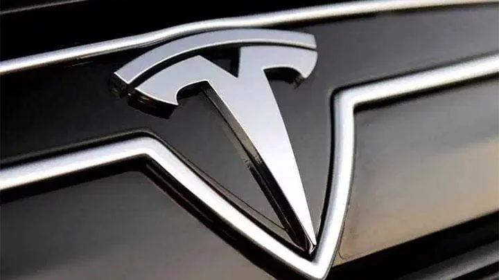 Tesla Recall 430 Ribu Mobil di Cina karena Masalah Software