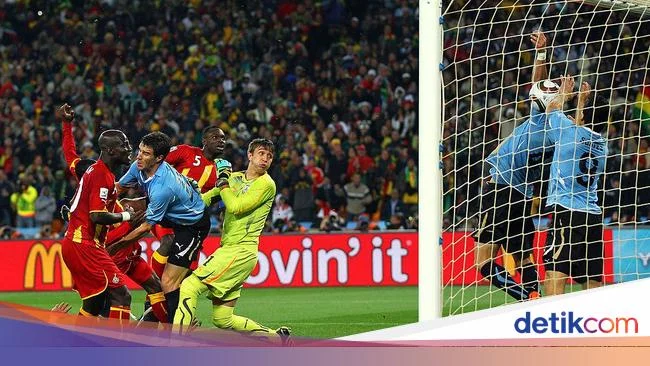 Suarez Enggan Minta Maaf Soal Handball Lawan Ghana di Piala Dunia 2010