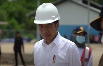 Jokowi Ingatkan Agar Jangan Ada yang Persulit Investor
