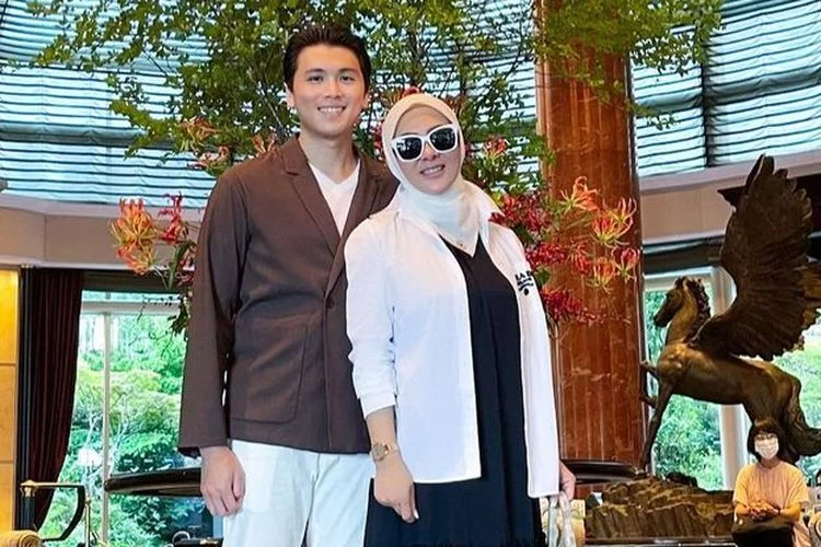 Syahrini beneran cerai? Kondisi rumah tangganya dengan Reino Barack usai ditalak terungkap: Dalam proses