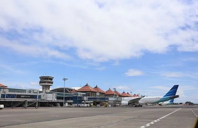 Cek Fakta! Penerbangan Internasional ke Bali Cancel Gara-gara DPR RI Sahkan KUHP, Soal?