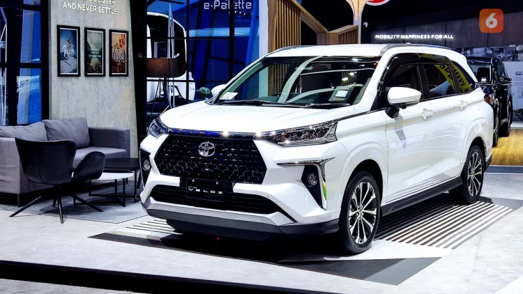 Setelah Innova Zenix, Toyota Veloz Hybrid Bakal Dilahirkan Juga di Indonesia?