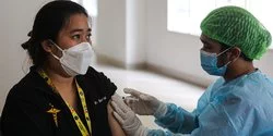 Jelang Libur Nataru, IDI Dorong Pemerintah Tingkatkan Vaksinasi Booster Kedua