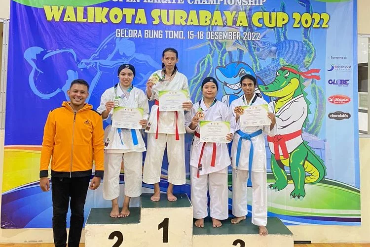 INKANAS Dojo Sangkareang 93 Masbagik Boyong Juara 2 Internasional Open Karate Campionship di Surabaya 2022
