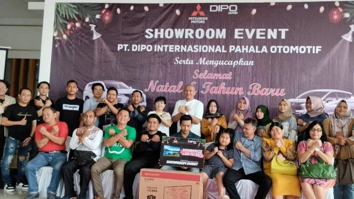 PT Dipo Internasional Pahala Otomotif Jambi Kenalkan New Xpander Cross