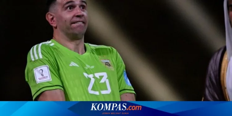 Alasan Emi Martinez Lakukan Selebrasi Vulgar Usai Jadi Kiper Terbaik Piala Dunia 2022 Halaman all