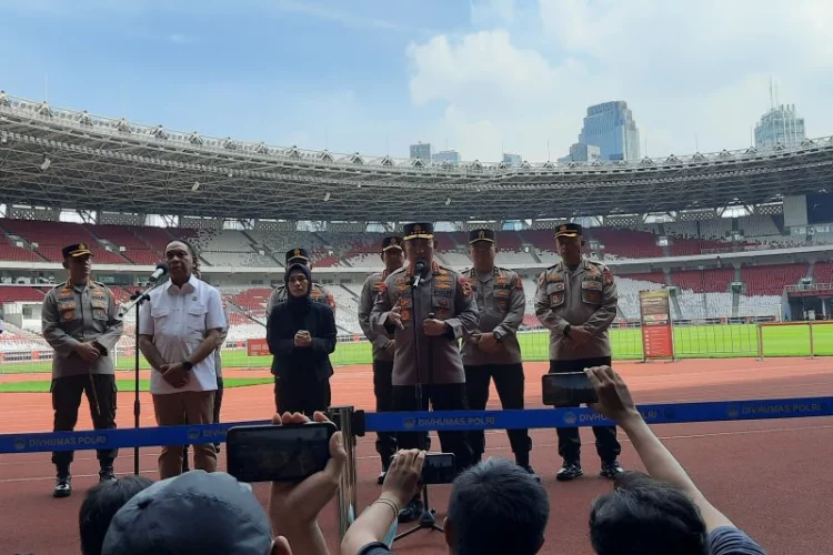 Polri undang instruktur Inggris terkait pertandingan sepak bola standar internasional