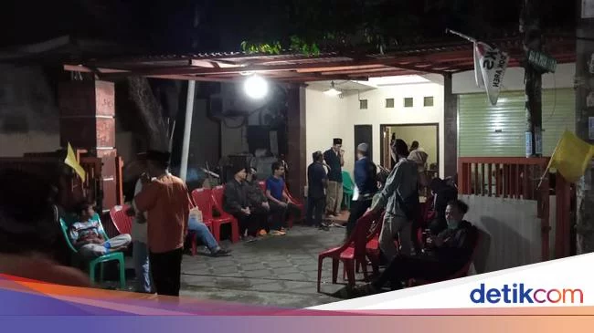 Suasana Rumah Duka Aminah Cendrakasih 'Mak Nyak' Dipenuhi Pelayat