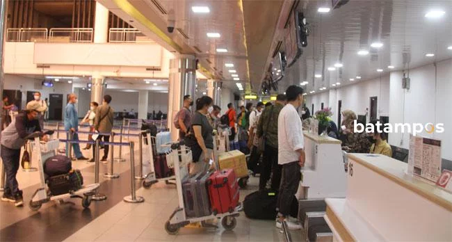 Penumpang di Bandara Internasional Batam Naik 64 Persen