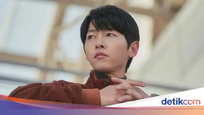 Song Joong Ki Kini Tak Lagi Jomlo, Siapa Sosok Kekasihnya?