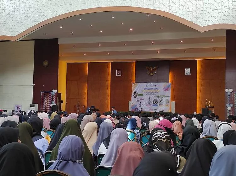Seminar Internasional Usuludin Fair: Mahasiswa Diajak Kembali ke Al Quran Sebagai Solusi Penyelamat Generasi