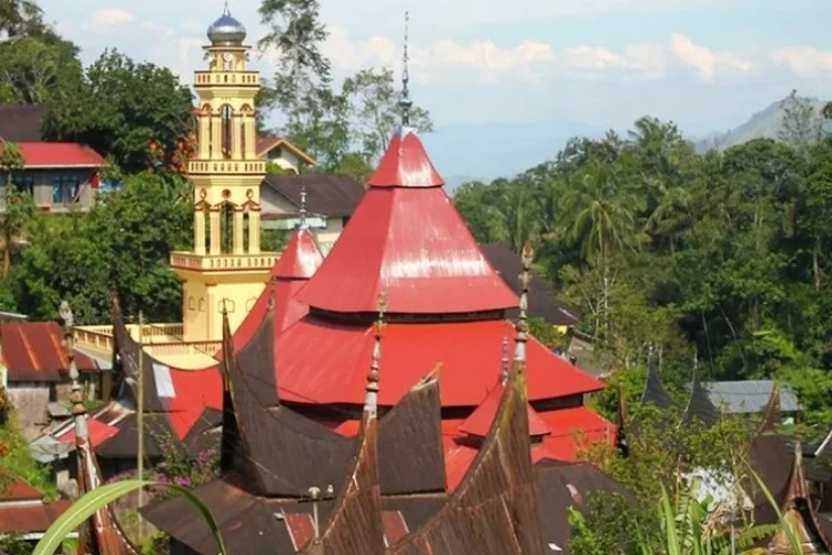 Rekomendasi Wisata Sejarah di Sumatera Barat, Menelaah Rangkaian Peristiwa Masa Lalu