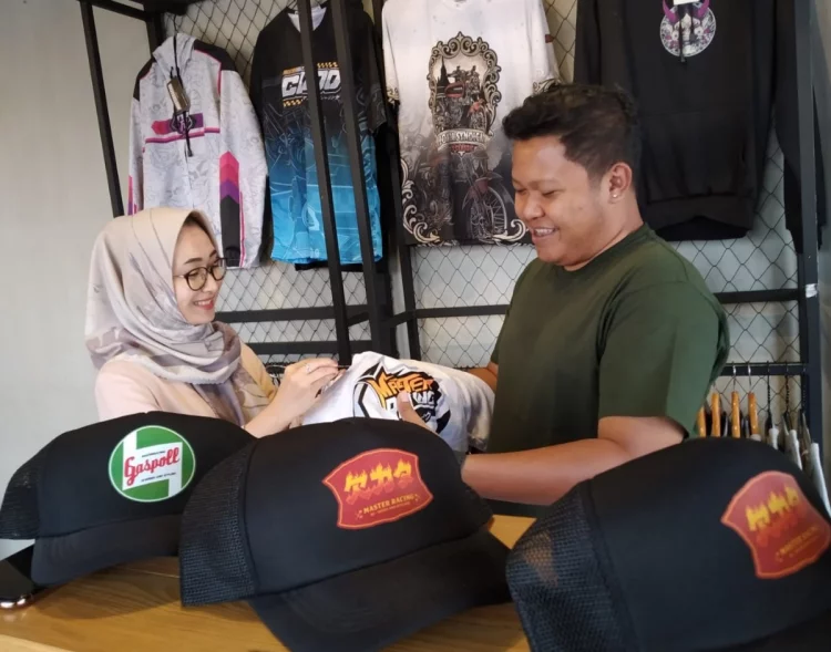 Wow! Produk Fashion Bergenre Otomotif asal Sidoarjo Kebanjiran Order Tahun 2023