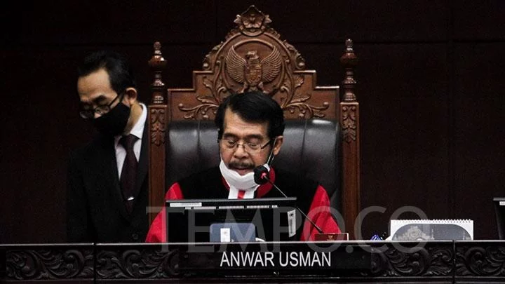 Penggugat Perpu Cipta Kerja Singgung Ketua MK Anwar Usman Adik Ipar Jokowi: Conflict of Interest!