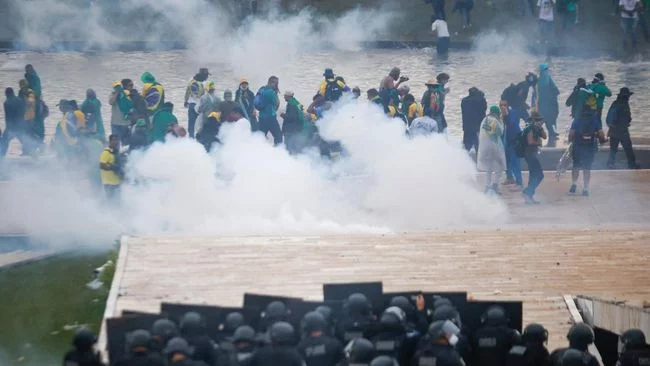 Brasil Chaos! Ibu Kota Darurat, Istana Diserang Warga