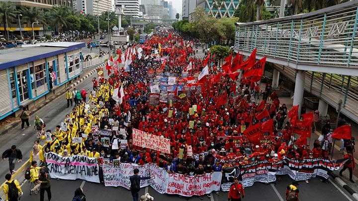Terpopuler: Rencana Demo Buruh Besar-besaran Sabtu Ini, Erick Thohir Soal Pertemuan Jokowi-Anwar Ibrahim