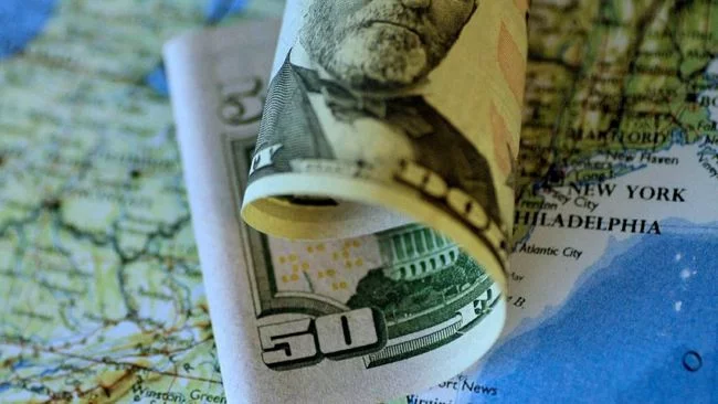 Amerika Tak Lagi Dipercaya, Bank Sentral Mulai "Buang" Dolar
