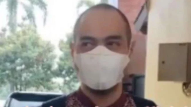 Ferry Irawan Dikabarkan Jatuh Miskin dan Tidak Punya Ongkos untuk Pulang ke Jakarta