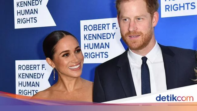 Pangeran Harry Tuntut Keluarga Kerajaan Minta Maaf ke Meghan Markle