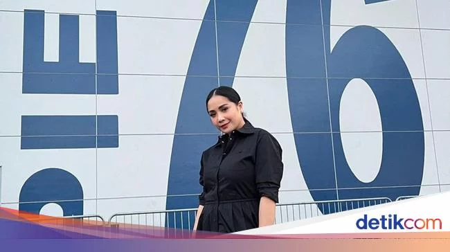 Intip Kemeja Rp 7 Juta Nagita Slavina yang Ramai Disebut Mirip Saringan