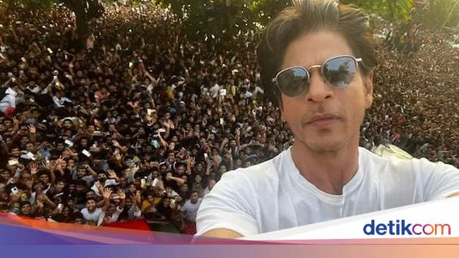 Wow! Shah Rukh Khan Disebut Lebih Tajir dari Tom Cruise