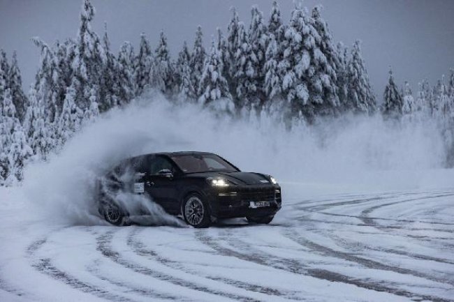 SUV Listrik orsche Cayenne Bakal Rilis 2026, Simak Bocoran Spesifikasinya