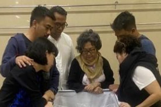 Indy Barends Sampaikan Berita Duka, Ayahanda Meninggal Dunia