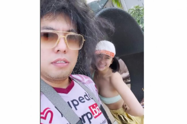 Denise Chariesta Bermesraan Bareng JK di Pinggir Pantai, Auto Diulti Netizen: Perawan Rasa Janda