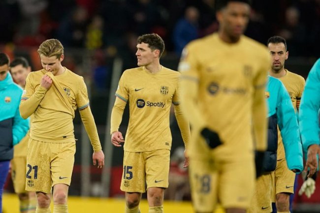 Rapor Pemain Barcelona Saat Kalah dari MU: Raphinha Menurun Drastis dari Leg Pertama, Lainnya Standar