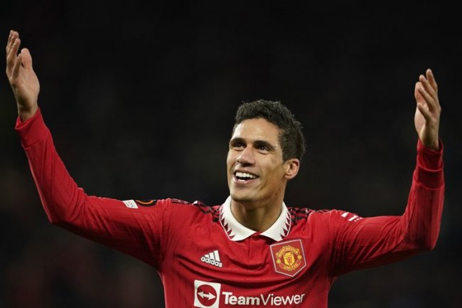 Terbaik dan Terburuk MU 2-1 Barcelona: Raphinha Tenggelam, Bencana Tanpa Sapuan Raphael Varane!