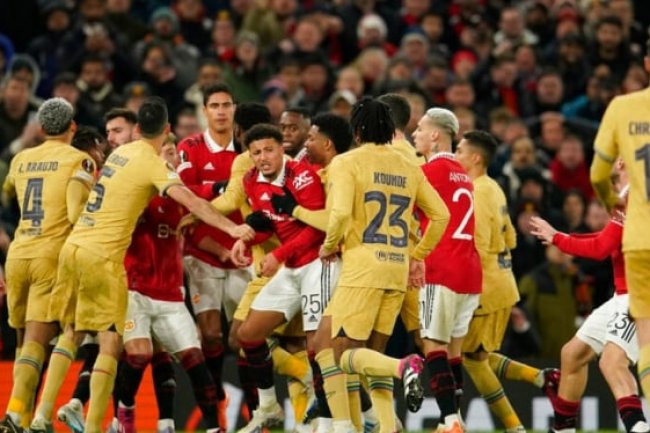 Nasib Tragis Barcelona: Terlempar dari Liga Champions, di Liga Malam Jumat pun Gagal