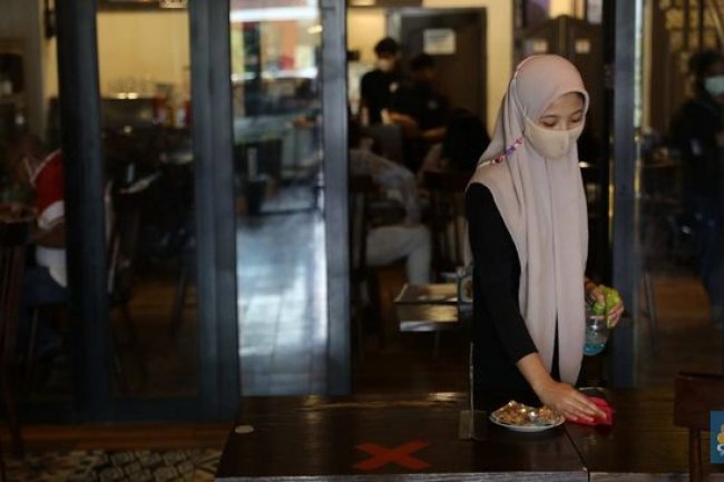 Fenomena Aneh Resto-Resto Bertumbangan, Akhirnya Terjawab!