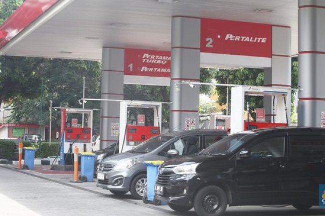 Harga BBM Besok Naik atau Turun? Ini Kata Pertamina & Menteri